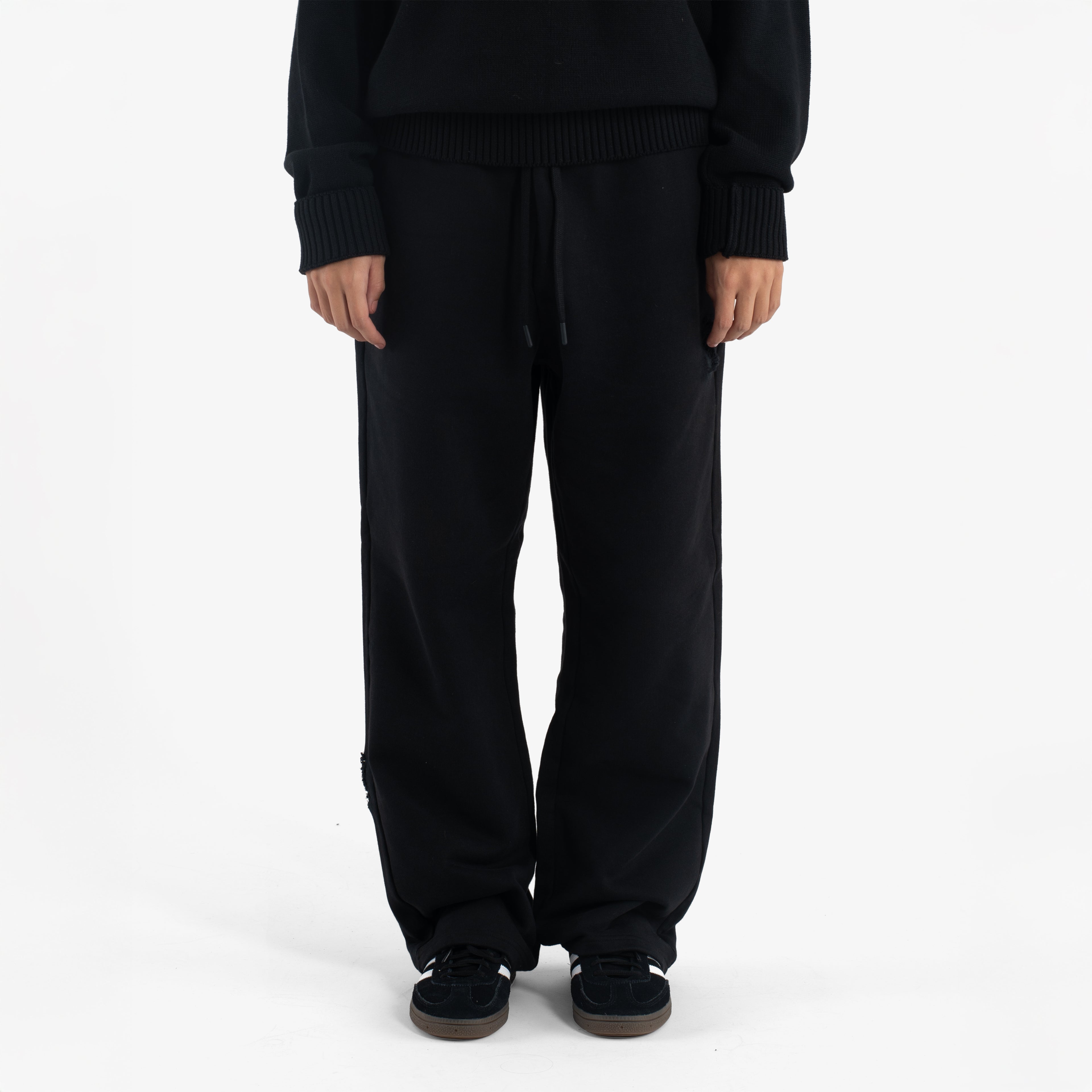 HAND-DISTRESSED SWEATPANTS