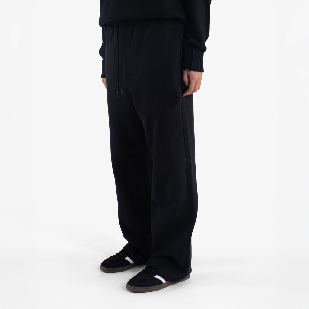 HAND-DISTRESSED SWEATPANTS