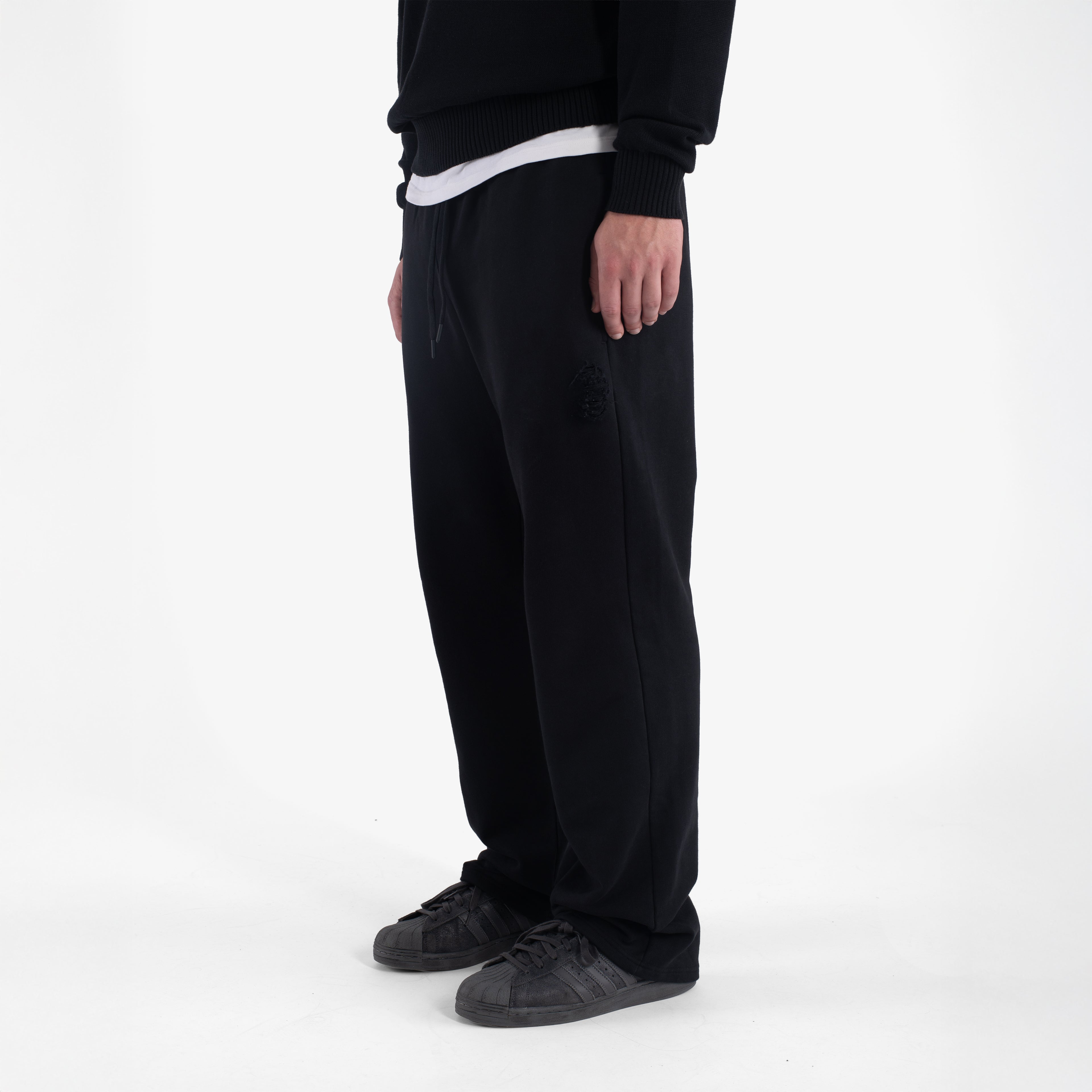 HAND-DISTRESSED SWEATPANTS